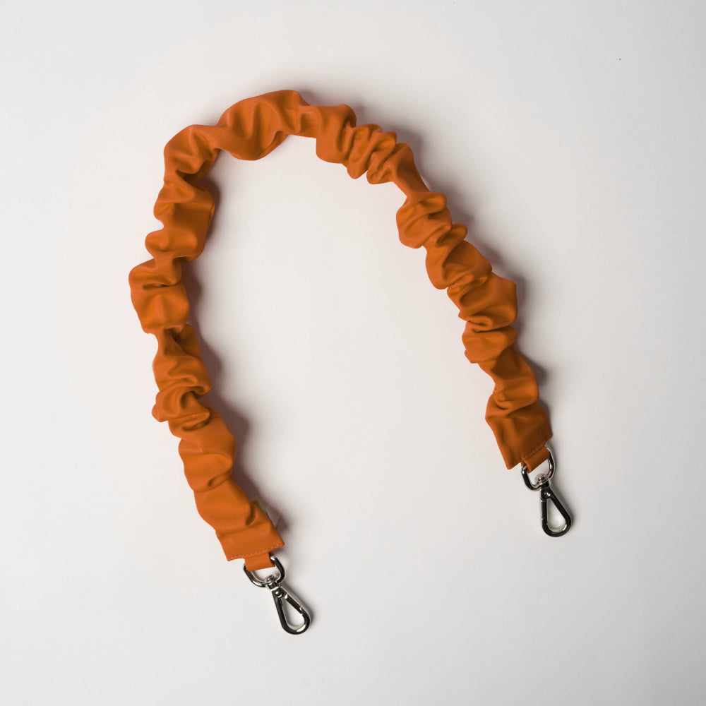 Curly Strap