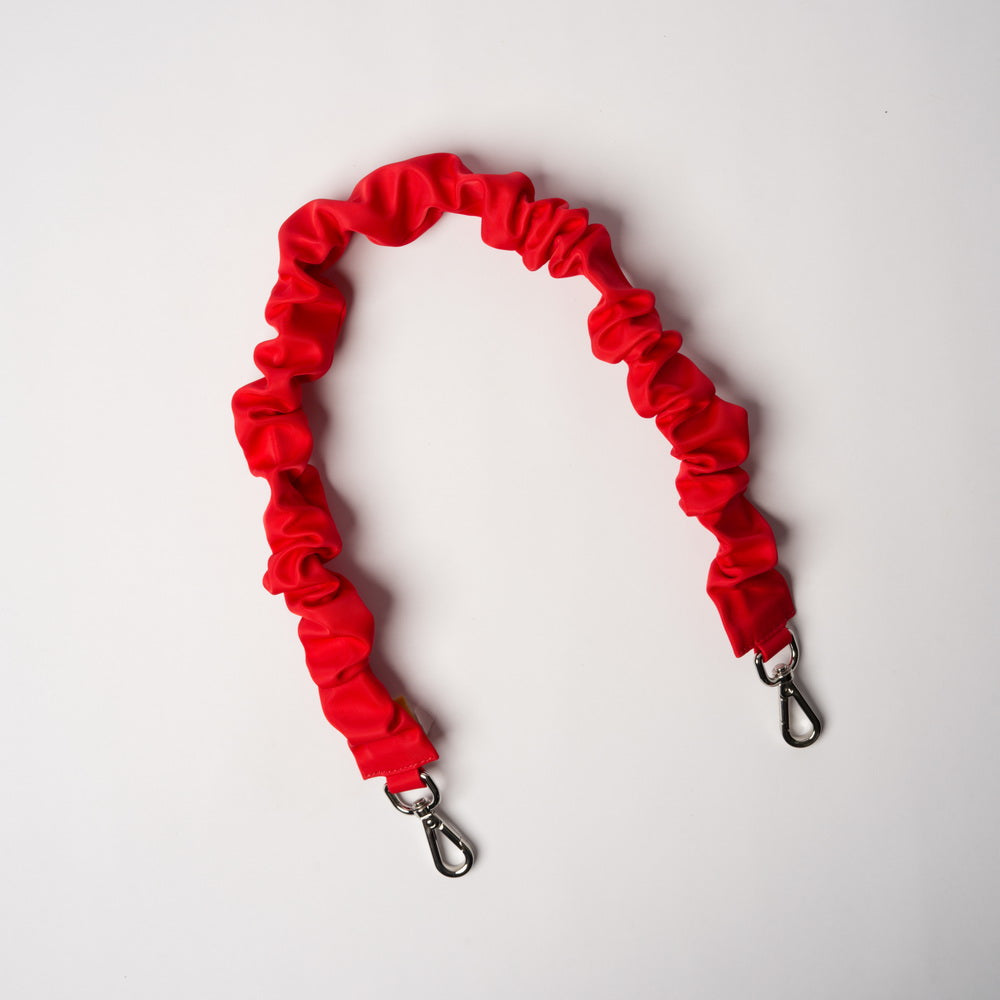 Curly Strap