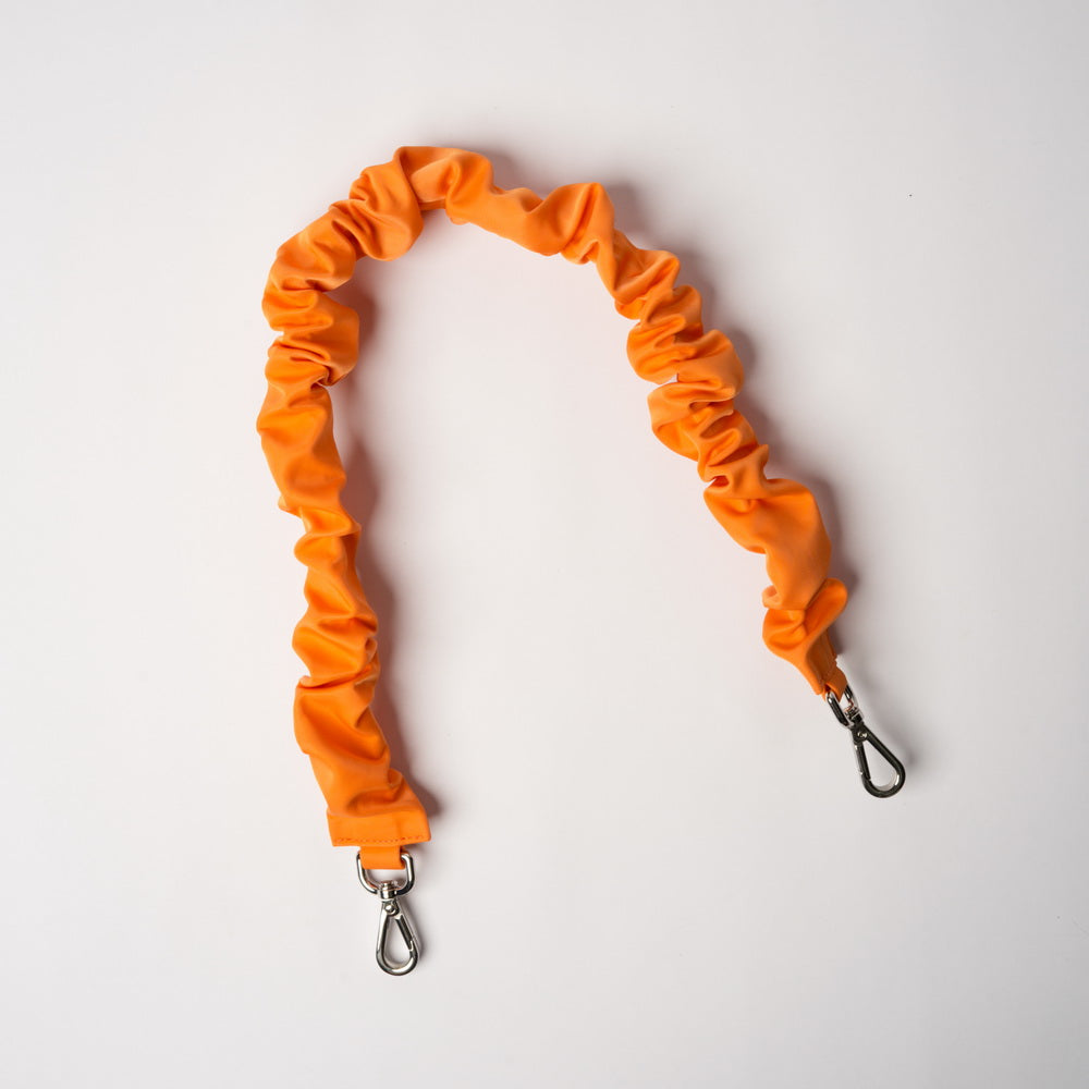 Curly Strap