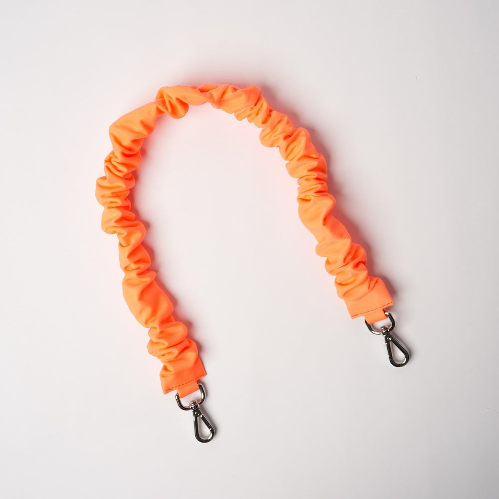 Curly Strap