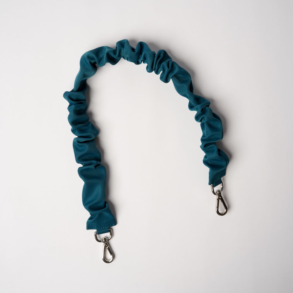 Curly Strap