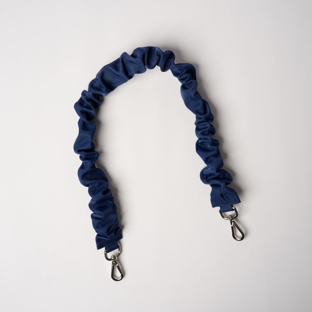 Curly Strap