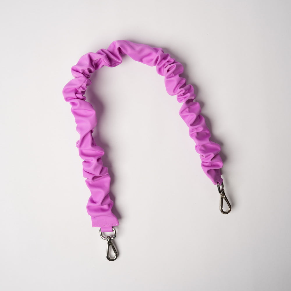 Curly Strap